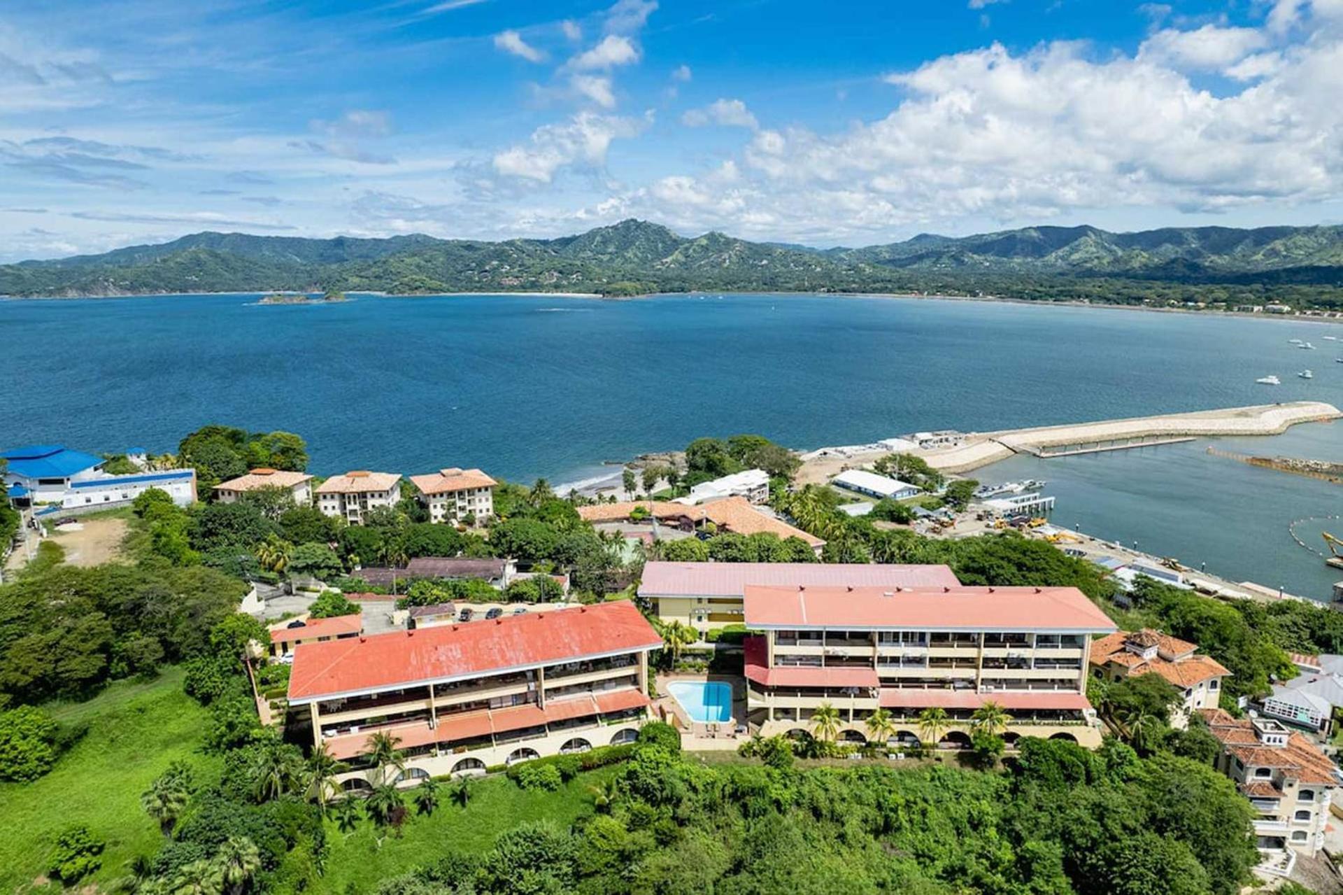 Newly Remodeled Unit In Flamingo With Sweeping Ocean Views From Big Terrace Hébergement de vacances Playa Flamingo