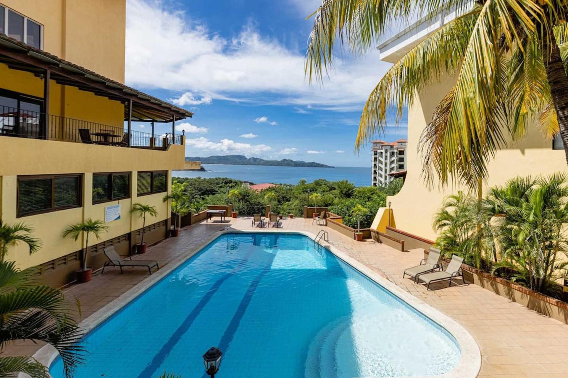 Newly Remodeled Unit In Flamingo With Sweeping Ocean Views From Big Terrace Hébergement de vacances